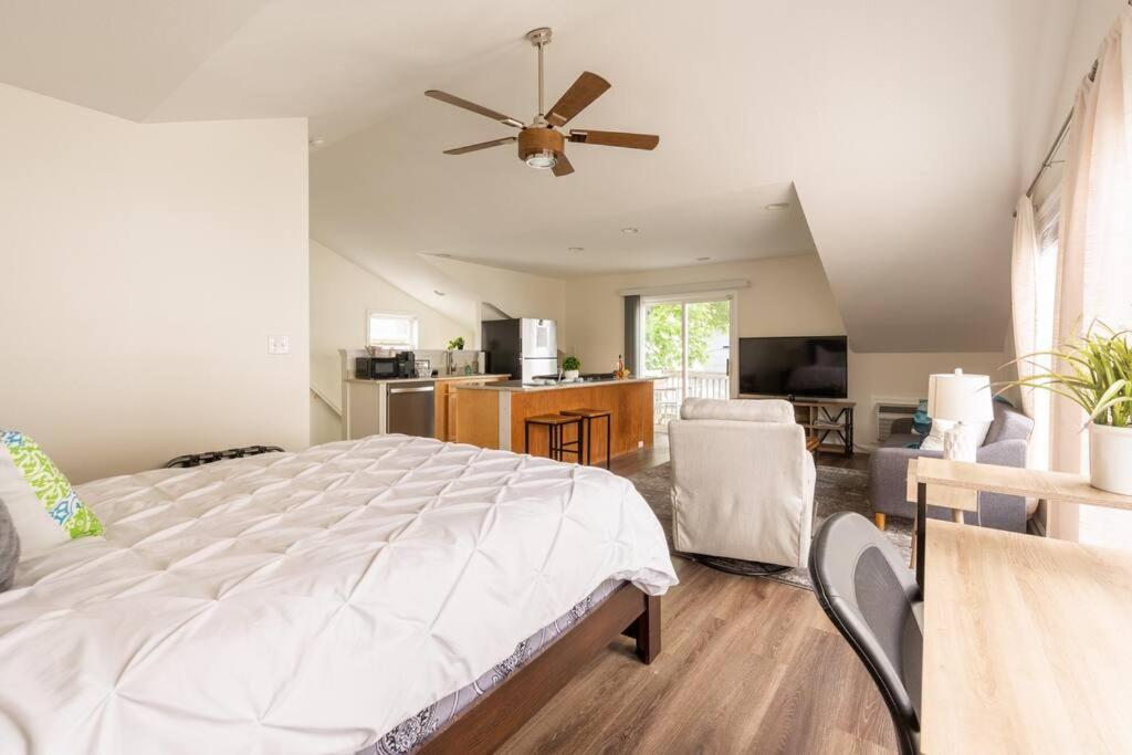 Studio Suite 5 Minutes To Downtown Indianapolis Esterno foto