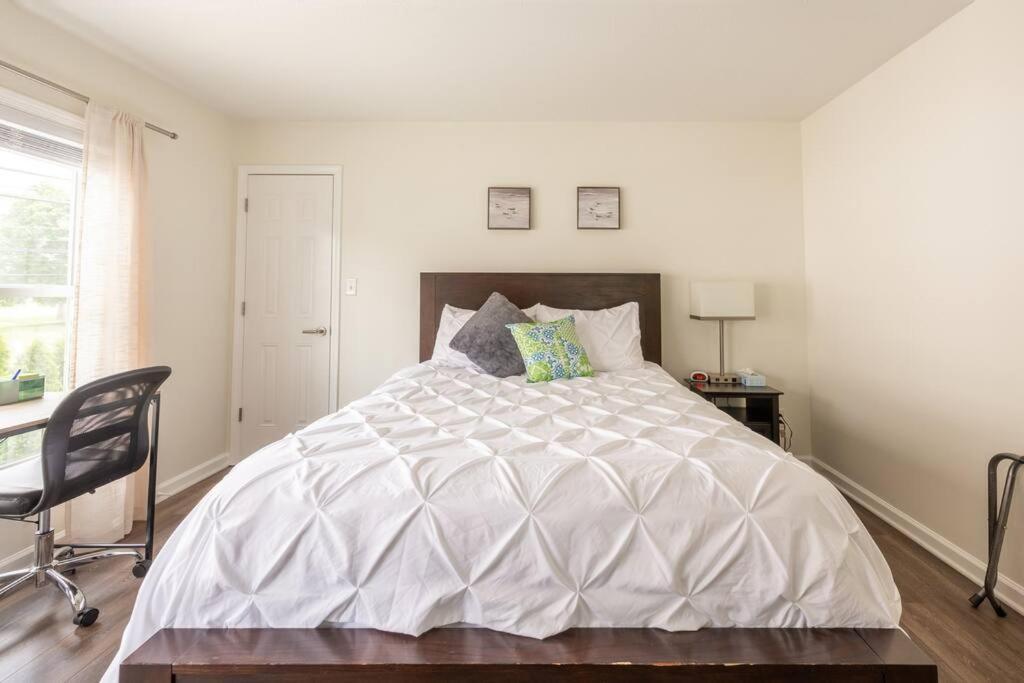 Studio Suite 5 Minutes To Downtown Indianapolis Esterno foto